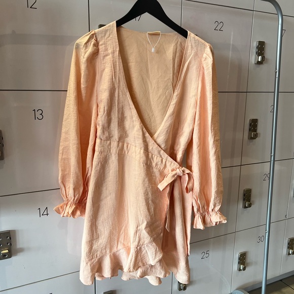 Summer apricot dress - Picture 5 of 6